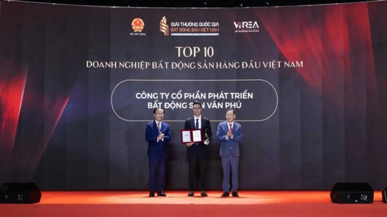 Văn Phú được vinh danh Top 10 Doanh nghiệp bất động sản hàng đầu Việt Nam
