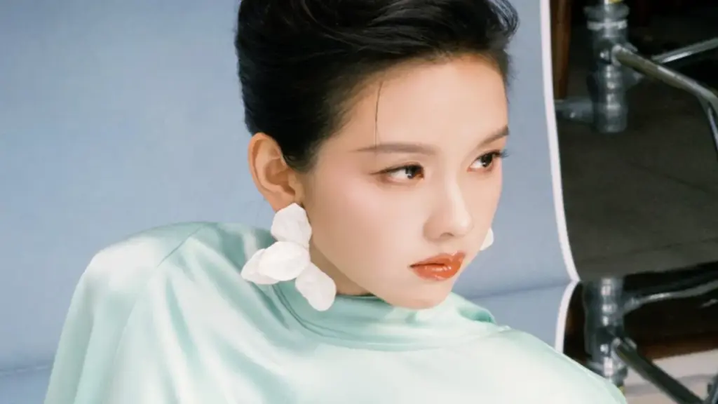 Vẻ đẹp thanh tao của mỹ nhân cổ trang Trần Đô Linh