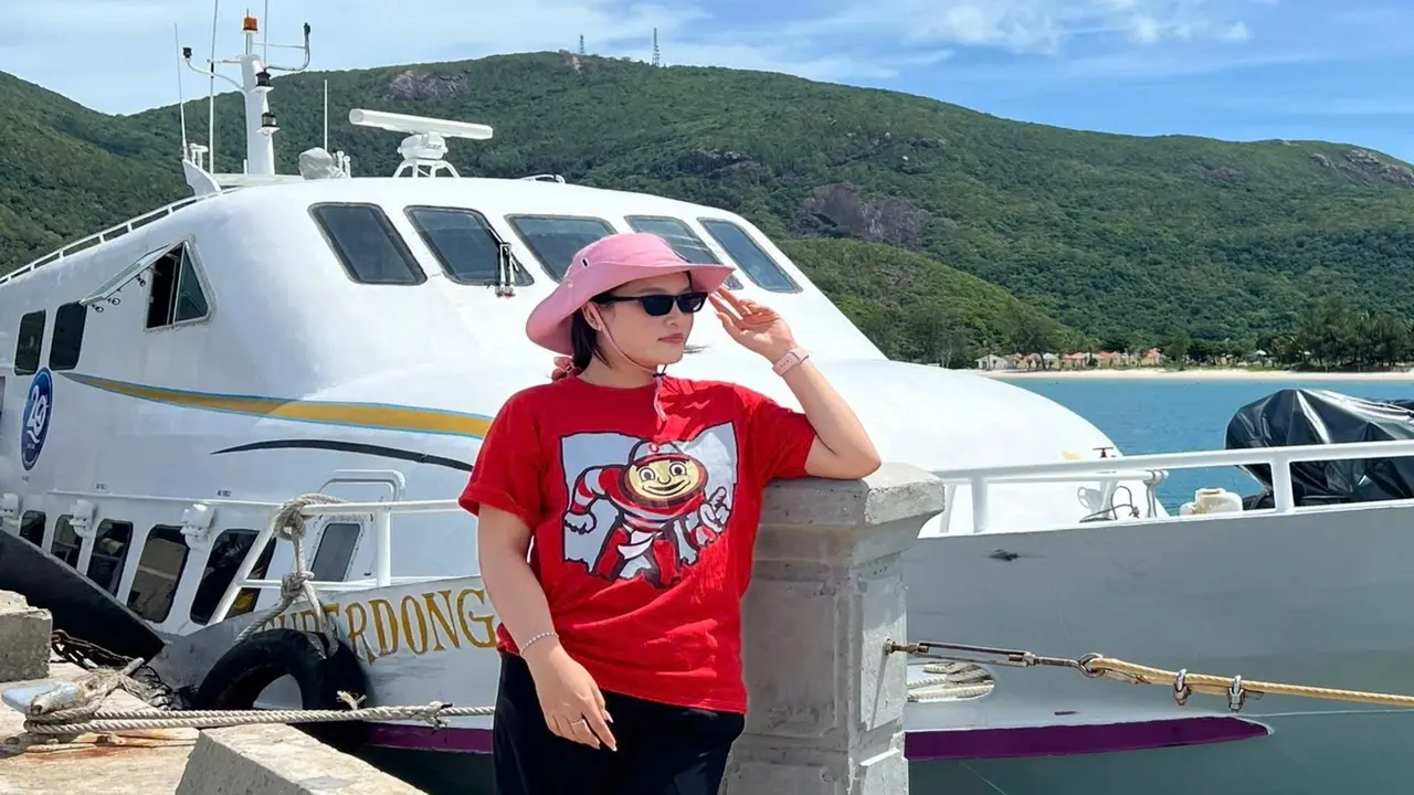 Vé máy bay TPHCM - Côn Đảo hơn 5 triệu đồng, khách chuyển đi tàu cao tốc