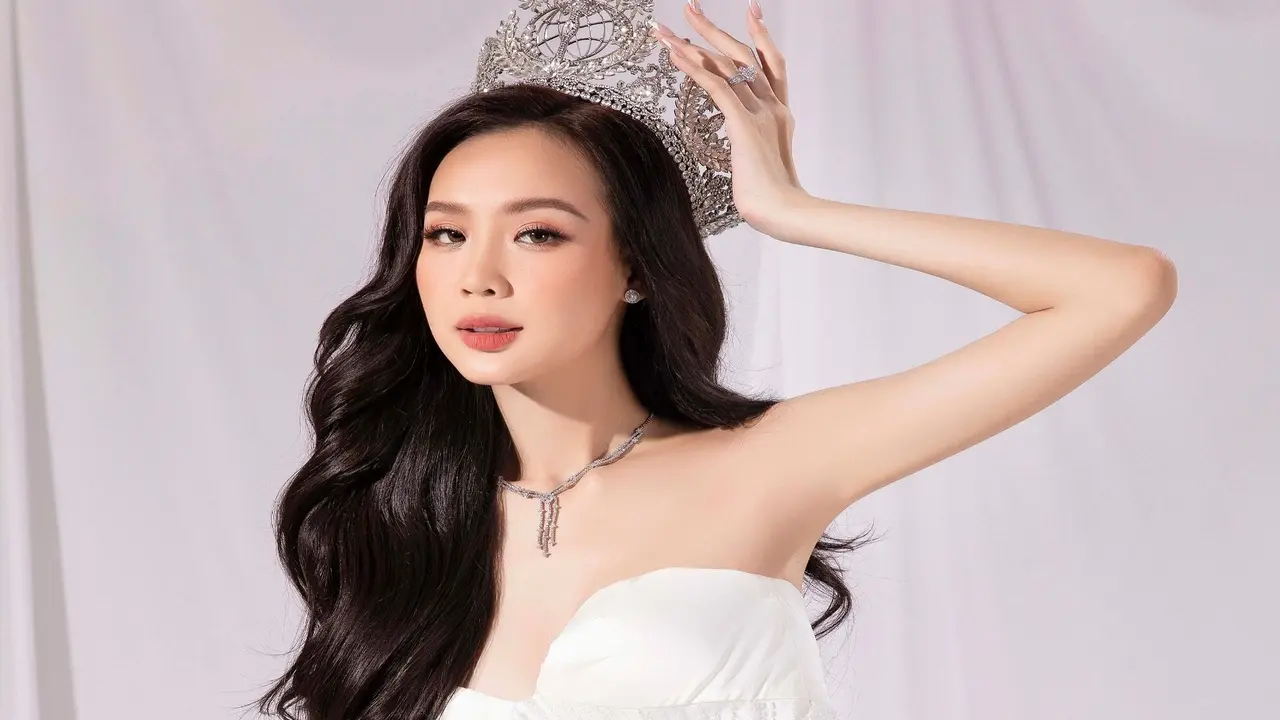 Vì sao có nghi vấn về học bổng thạc sĩ Mỹ của Hoa hậu Lê Nguyễn Bảo Ngọc?