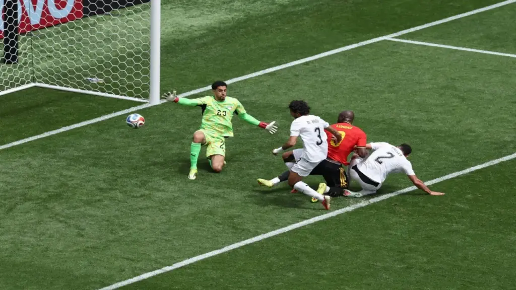 Vì sao đá phản lưới nhà tăng đột biến ở World Cup 2026?