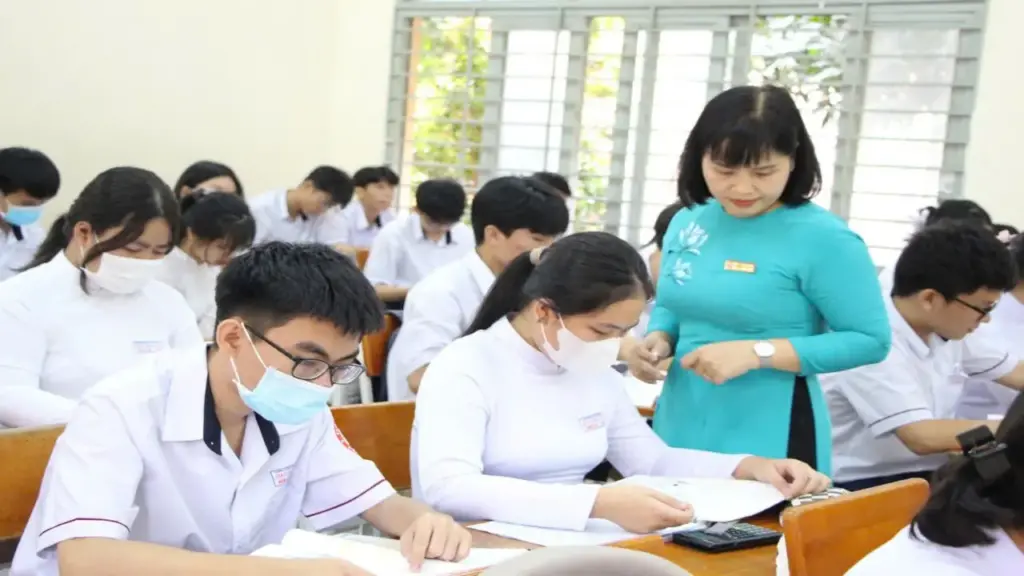 Vì sao một phường ở TPHCM thu hồi thông báo tuyển dụng giáo viên?