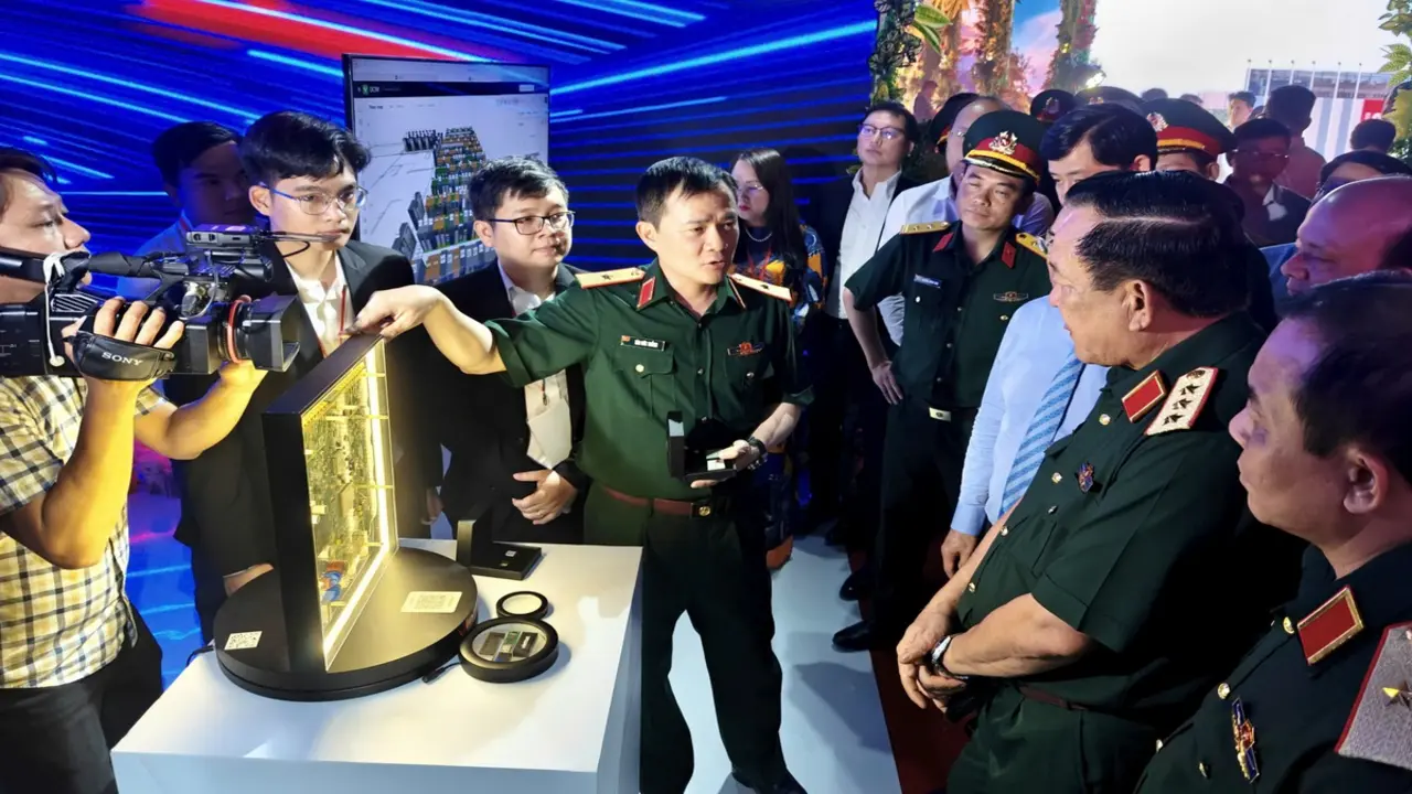 Viettel, FPT, VNPT dẫn đầu tốp 10 công ty công nghệ - viễn thông uy tín 2026