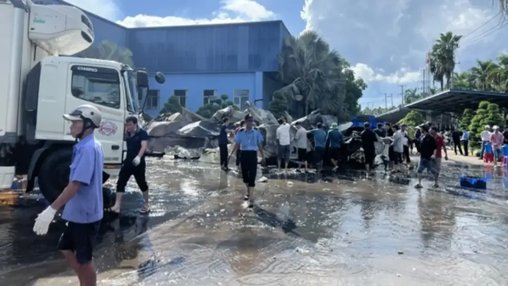 Vĩnh Long: Cháy nhà xưởng trong KCN An Hiệp, nhiều tài sản bị thiêu rụi