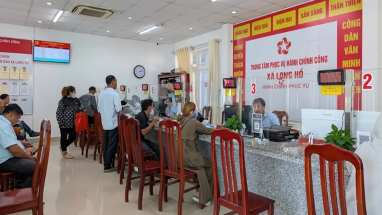 Vĩnh Long thi tuyển vào công chức 683 người hoạt động không chuyên trách