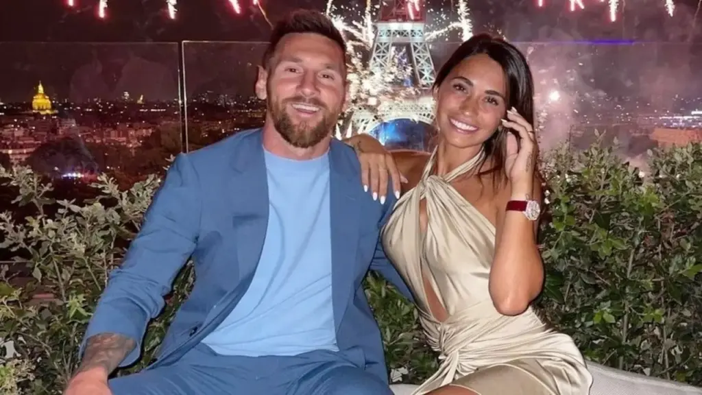 Vợ Messi tôn dáng với loạt đồ hiệu đắt đỏ
