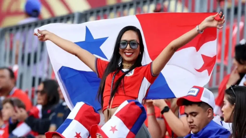 Vợ, người yêu cầu thủ ‘chiếm sóng’ khán đài World Cup 2026