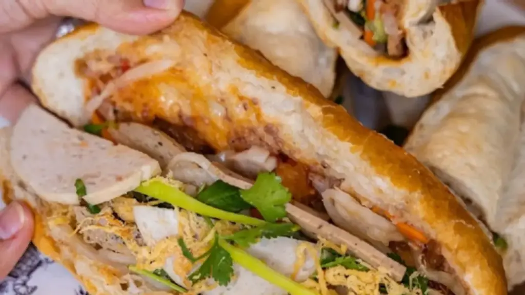Vụ 43 người nghi ngộ độc sau khi ăn bánh mì ở Đà Nẵng: Khẩn trương điều tra nguyên nhân