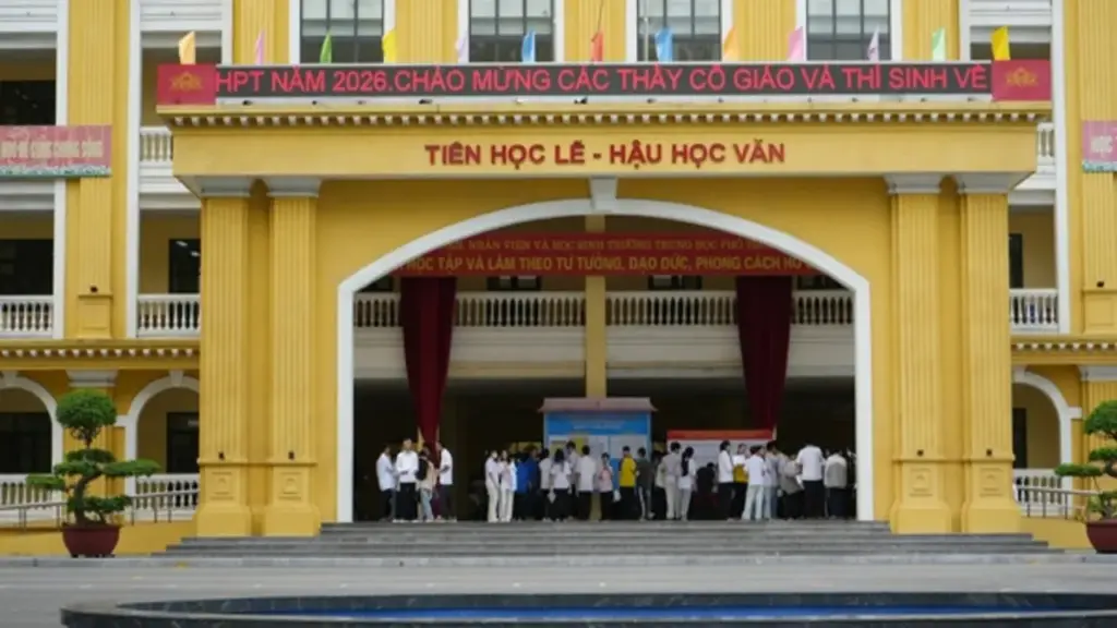 Vụ 'hỗ trợ thí sinh' trong kỳ thi tốt nghiệp THPT: Kết quả xác minh bài thi