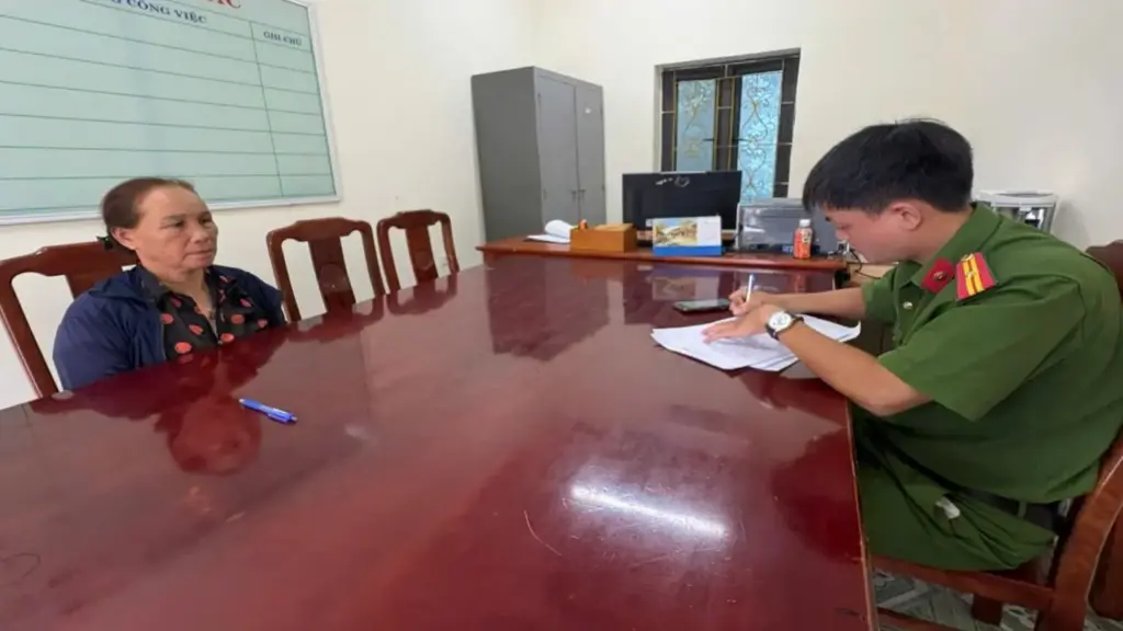 Vụ tài xế bị thu tiền khi dừng xe đón khách ở Sầm Sơn: Xử phạt chủ bãi xe