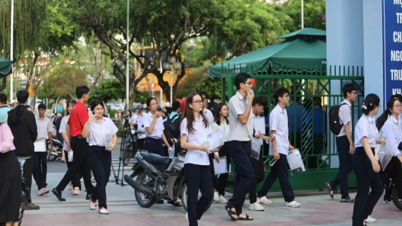 Vụ thí sinh dùng ‘phao thi’ không bị lập biên bản: Hủy bài thi của thí sinh