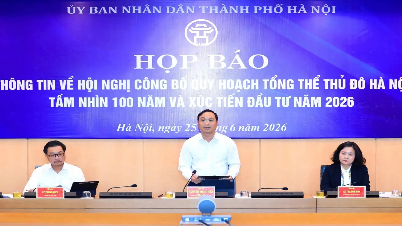 Vụ yêu cầu cụ 97 tuổi đến phường làm thủ tục: Hà Nội thông tin chính thức