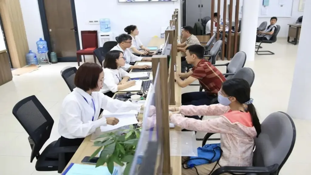 Vụ yêu cầu cụ 97 tuổi đến phường: Thường trực Thành ủy Hà Nội chỉ đạo