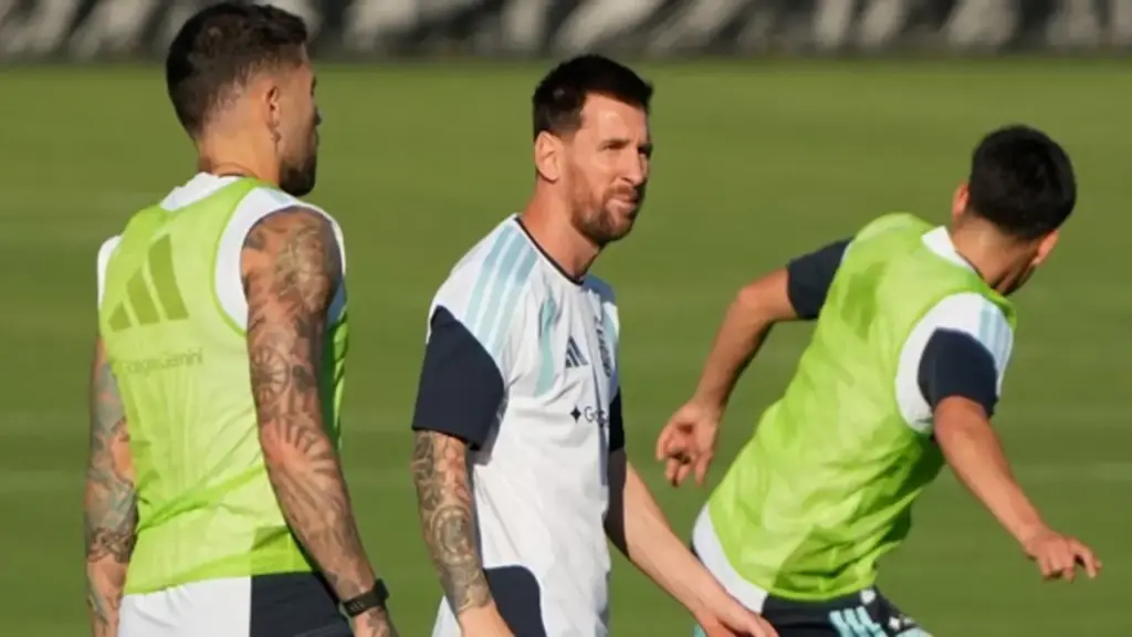 World Cup 2026: Argentina bổ sung gấp cầu thủ đang đi nghỉ hè tận Tây Ban Nha
