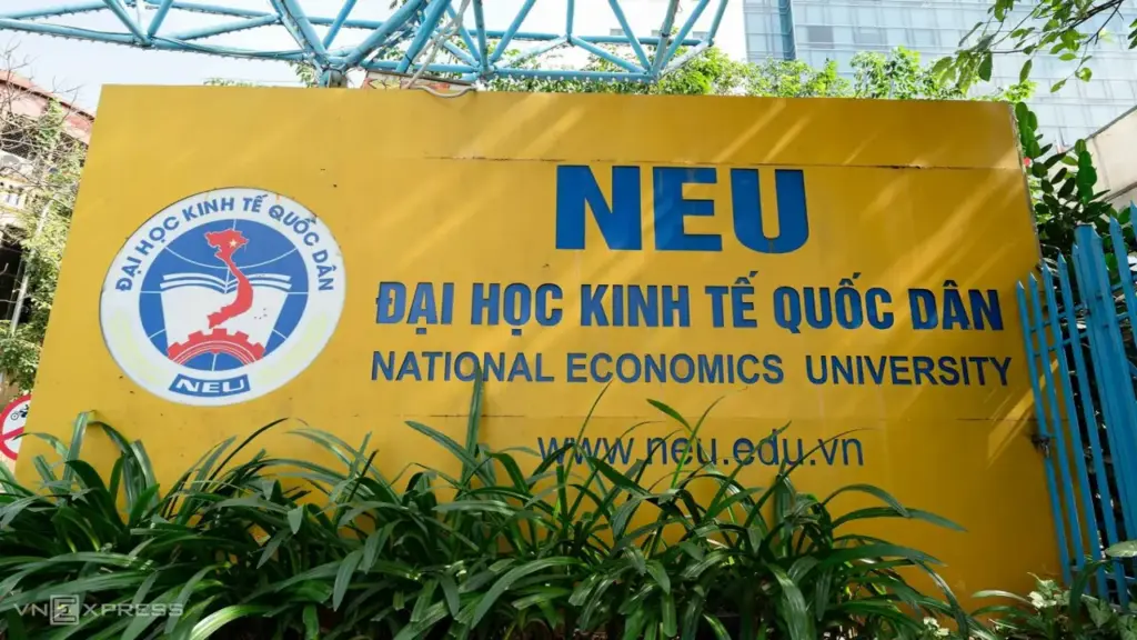 23.000 thí sinh nộp IELTS vào Đại học Kinh tế Quốc dân
