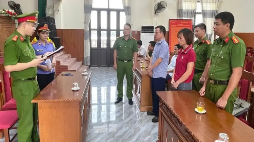 4 cựu cán bộ xã bị khởi tố vì gây thất thoát hơn 1,4 tỷ đồng ngân sách