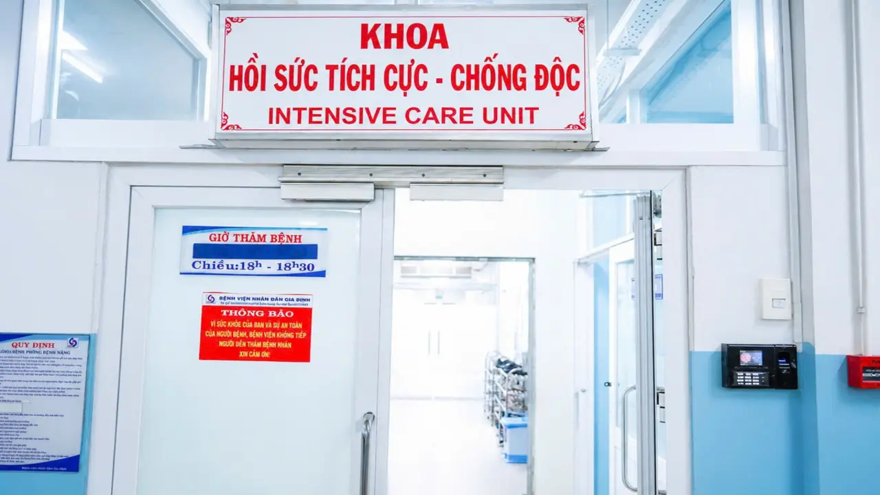 6 người nhập viện sau vụ cháy quán ăn ở TP.HCM, nhiều người bỏng nặng chuyển qua Chợ Rẫy
