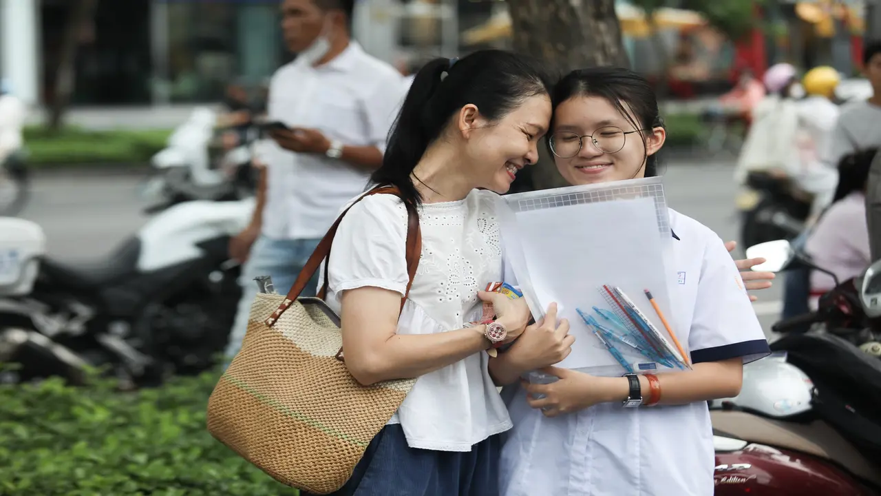 9h sáng mai Giao lưu trực tuyến “Chọn môn học lớp 10"