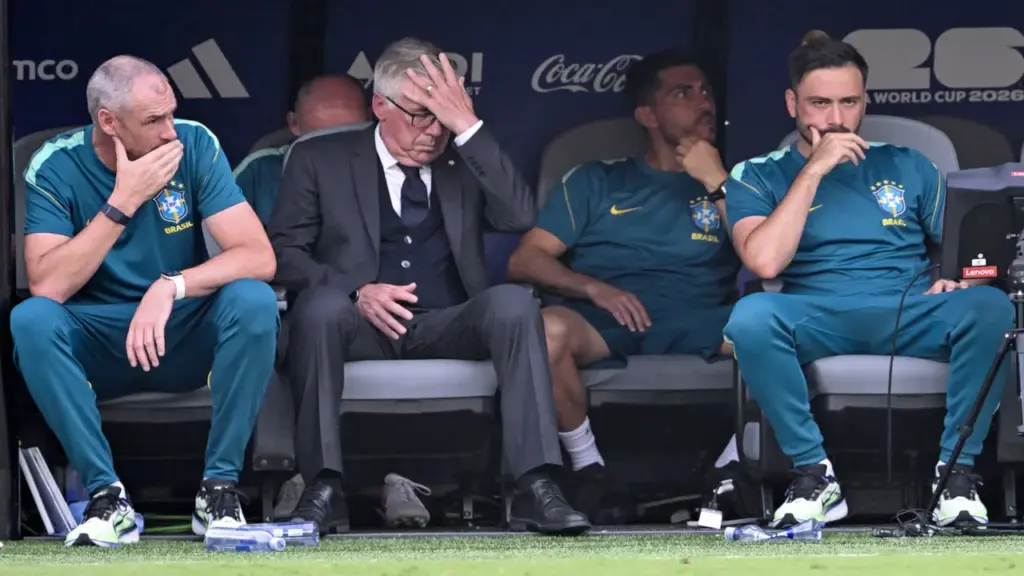 Ancelotti hứng bão chỉ trích sau khi Brazil bị loại