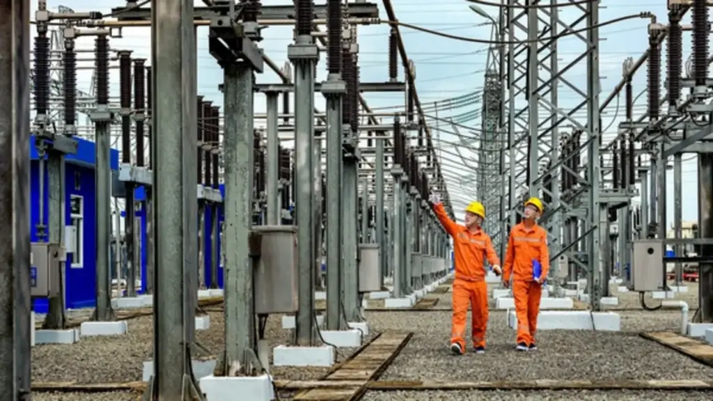 Ảnh dự thi: Giọt mồ hôi rơi trên má