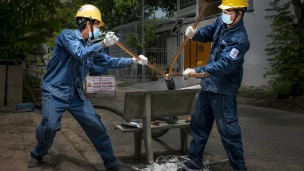 Ảnh dự thi: Thi công cáp ngầm