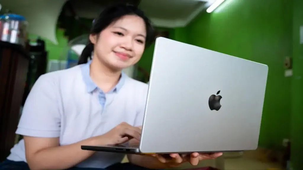 Apple tăng giá tại Việt Nam: Người tiếc nuối, người tiết kiệm tiền triệu