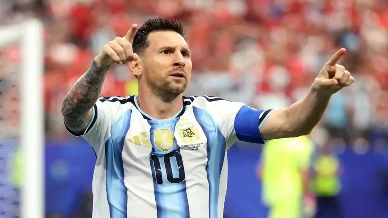 Argentina - Cape Verde (hiệp 1) 0-0: Messi đá cặp Martinez, hướng đến bàn thắng thứ 20