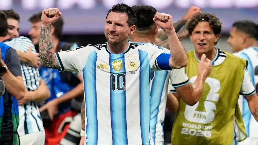 Argentina gieo 'cơn điên' khắp World Cup