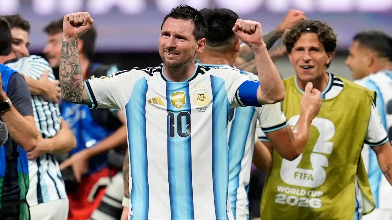 Argentina gieo 'cơn điên' khắp World Cup