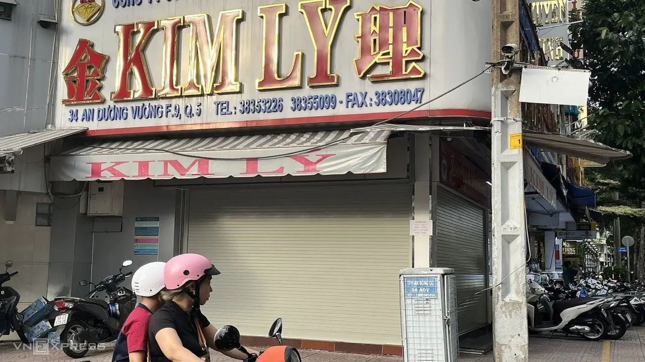 Ba thương hiệu kim cương lớn đồng loạt đóng cửa