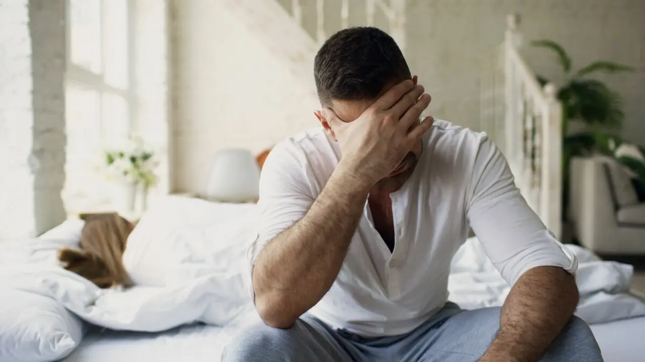 Bác sĩ chỉ thói quen xấu khiến nam giới suy giảm chất lượng tinh trùng