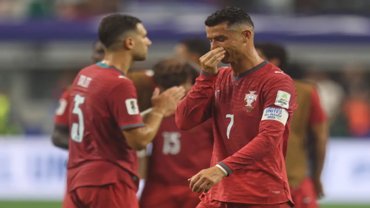 Bạn gái tôi buồn vì Ronaldo bị loại khỏi World Cup, dù chưa xem anh đá trận nào