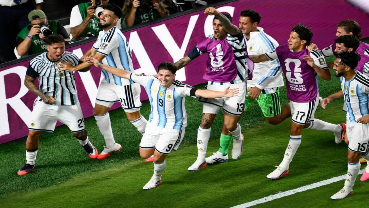 Báo giới Anh lo lắng trọng tài Mỹ và FIFA thiên vị Argentina