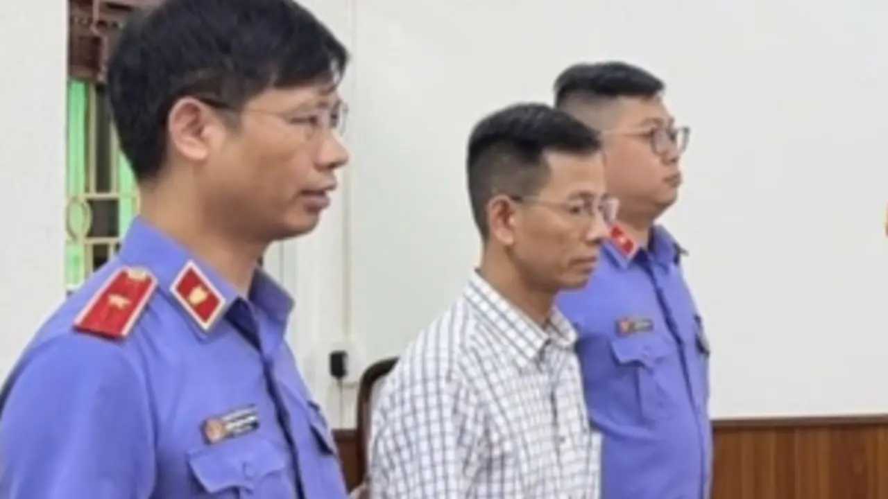 Bắt giam 1 cựu thẩm phán TAND TP Hà Nội