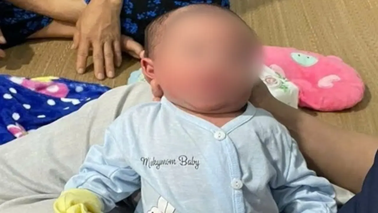 Bé trai 23 ngày tuổi bị bỏ rơi kèm lá thư "nhờ nuôi dùm"