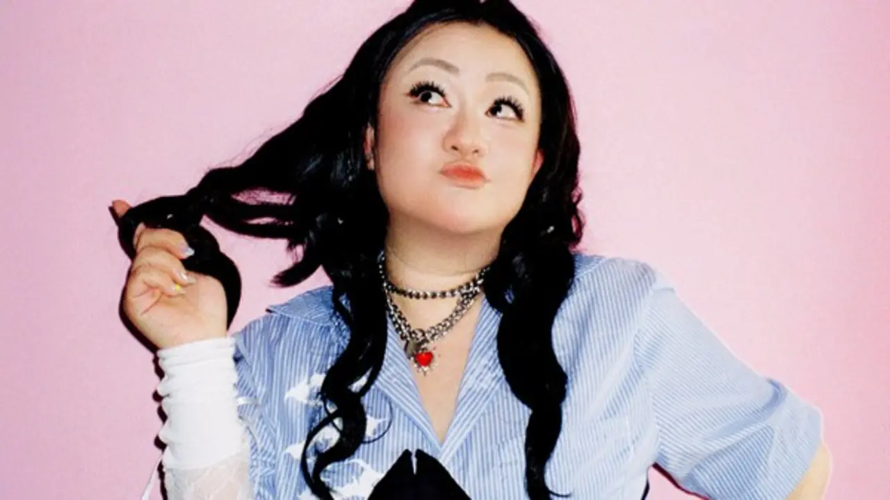 'Bé' Xuân Mai bất ngờ tái xuất