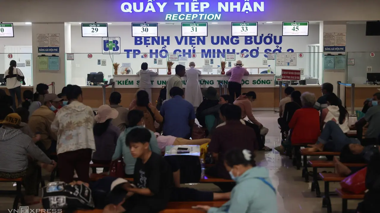 Bệnh viện Ung bướu TP HCM quá tải, 1.000 người chờ mổ