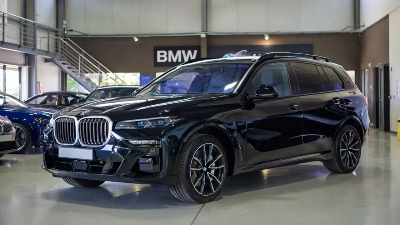 Bí ẩn 145 chiếc BMW mới được lắp ráp sau 3 năm hãng rút khỏi thị trường