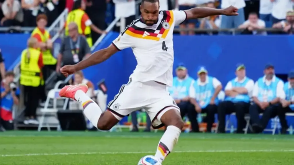 Bí mật chấm 11 m World Cup: Vì sao sút càng vội càng dễ hỏng?