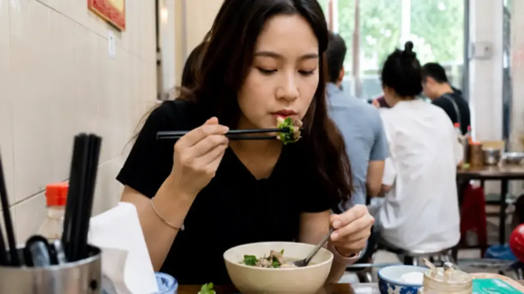 Bí quyết ăn chậm, nhai kỹ: Có nhất thiết phải nhai 32 lần?