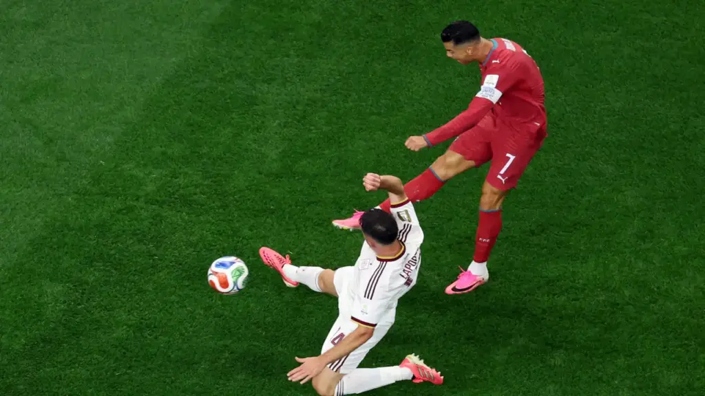 Bồ Đào Nha 0-0 Tây Ban Nha (H1): Ronaldo đòi phạt đền