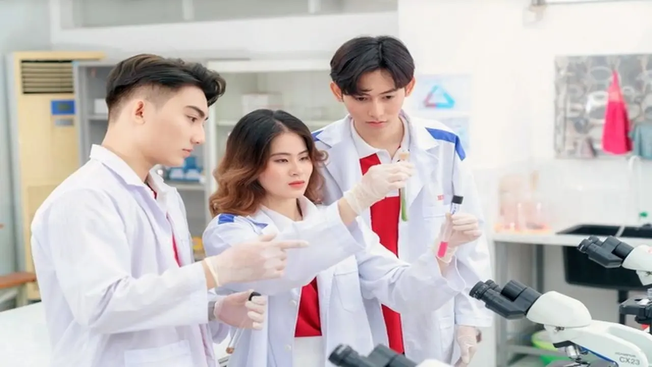 Bộ GD&ĐT công bố điểm sàn nhóm ngành sức khỏe, cao nhất 22