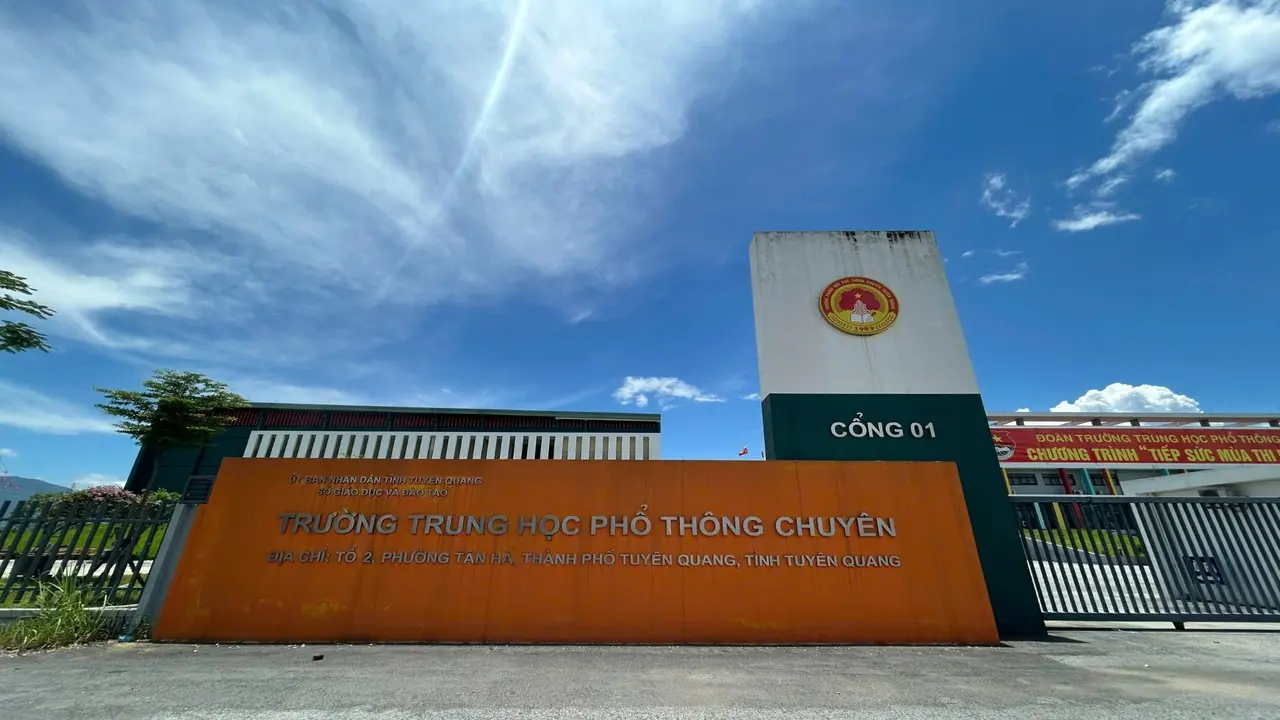 Bộ GD&ĐT thông tin nóng vụ điểm thi toán hiếm gặp ở Tuyên Quang