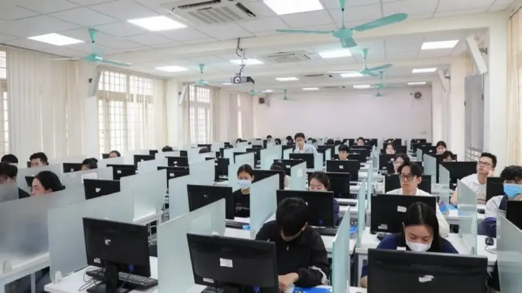 Bộ GD&ĐT hoàn thiện, trình đề án thi tốt nghiệp THPT trên máy tính
