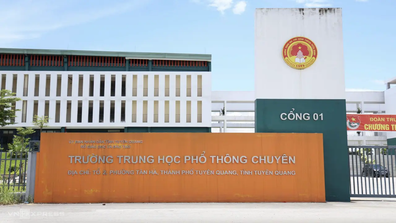 Bộ Giáo dục: Chưa phát hiện bất thường trong chấm thi Toán tại Tuyên Quang
