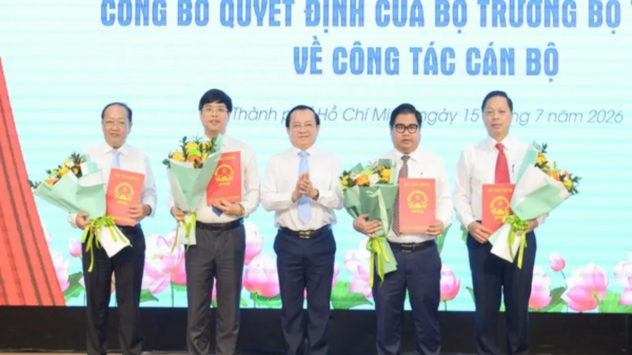 Bộ Tài chính bổ nhiệm hiệu trưởng, các phó hiệu trưởng Trường ĐH Tài chính-Marketing