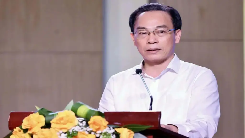Bộ trưởng Bộ GD&ĐT chia sẻ thẳng thắn nguyên nhân sai phạm thi cử