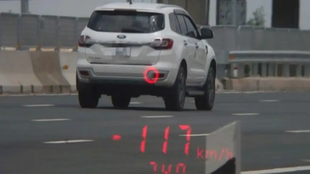 Cao tốc Biên Hòa - Vũng Tàu chỉ cho chạy 80 km/giờ, có xe phóng 117 km/giờ