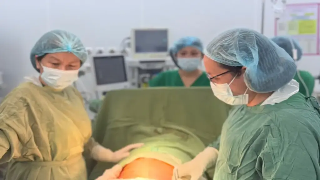 Cấp cứu sản phụ mắc bệnh lý tim bẩm sinh, biến chứng loạn nhịp