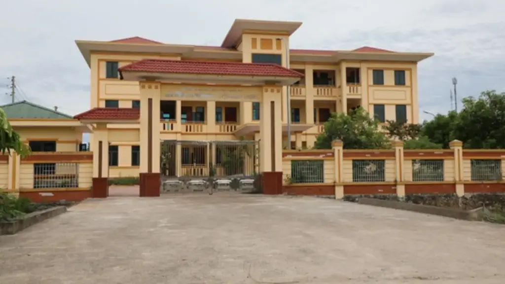 Cấp thiết xử lý trụ sở dôi dư: Chuyển giao, cho thuê và đấu giá